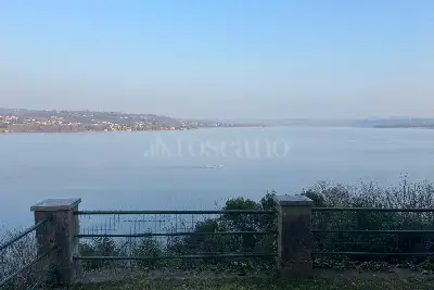 appartamento in vendita a Biandronno