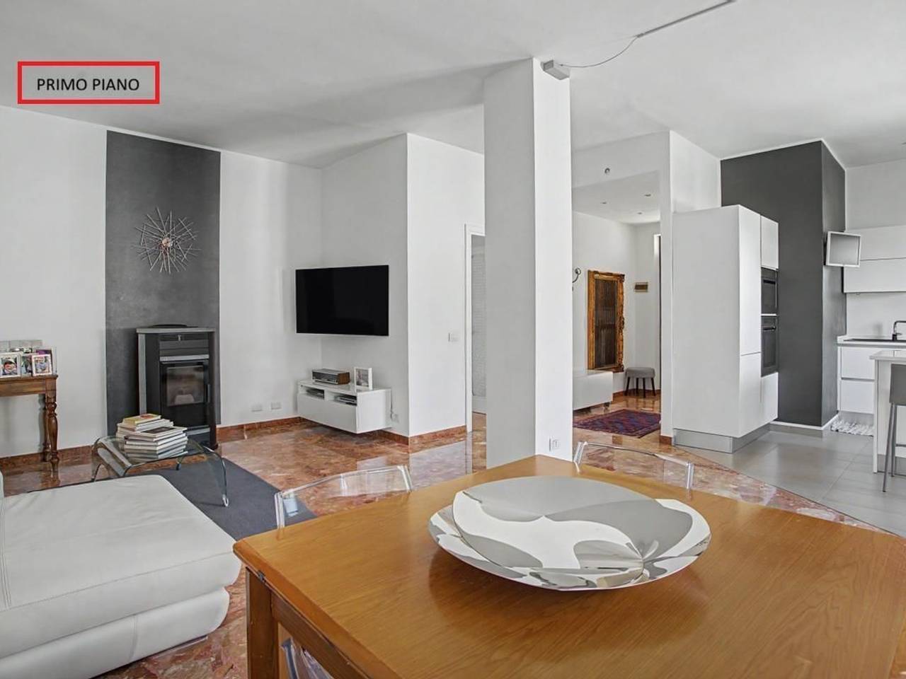 casa indipendente in vendita a Biandronno