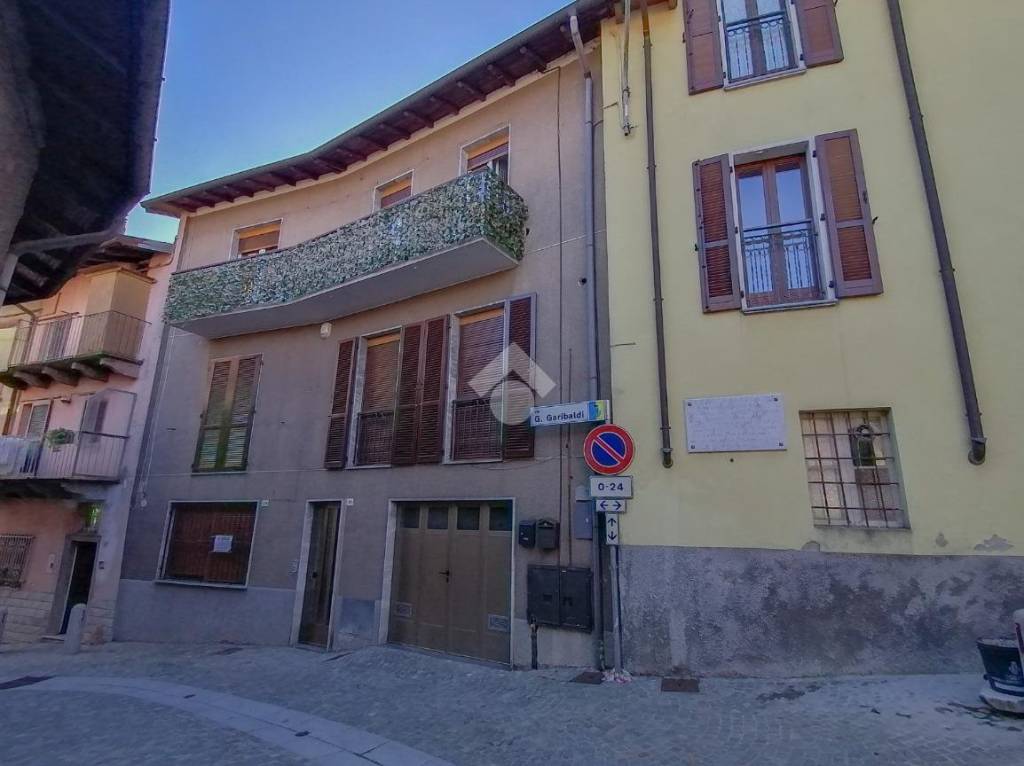 appartamento in vendita a Bisuschio
