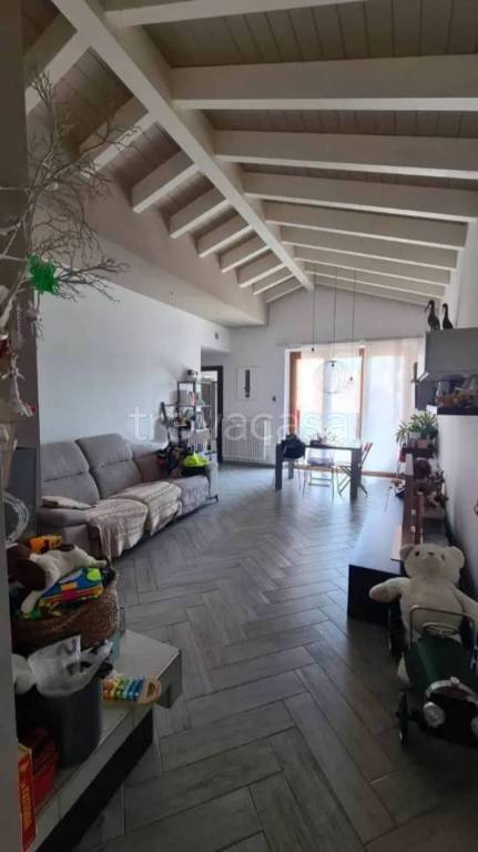 appartamento in vendita a Bisuschio