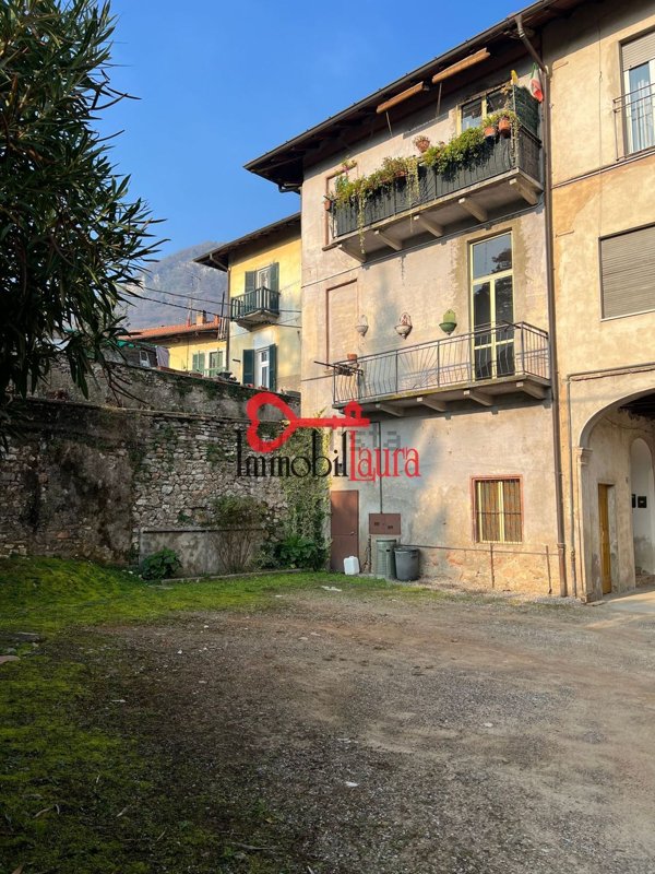 appartamento in vendita a Bisuschio