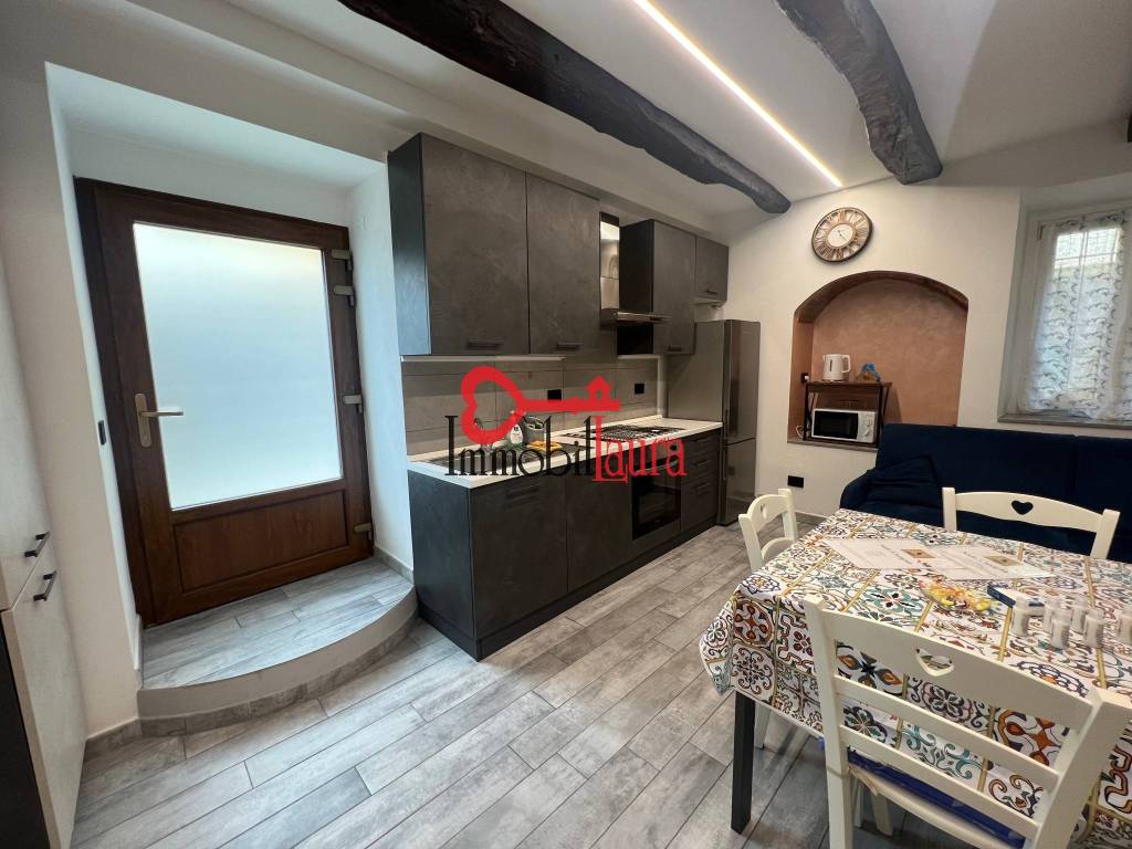 appartamento in vendita a Bisuschio