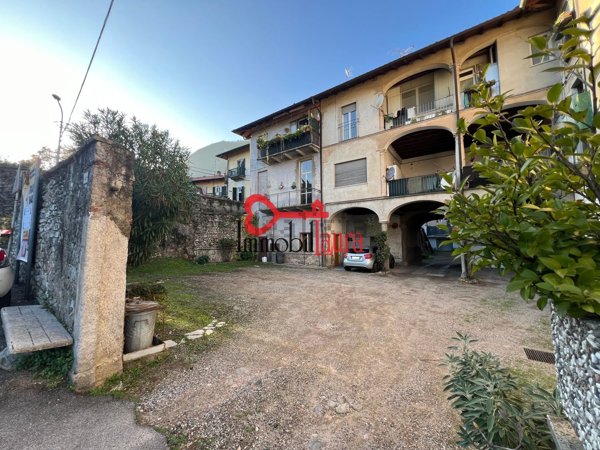 appartamento in vendita a Bisuschio