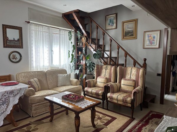 appartamento in vendita a Bisuschio