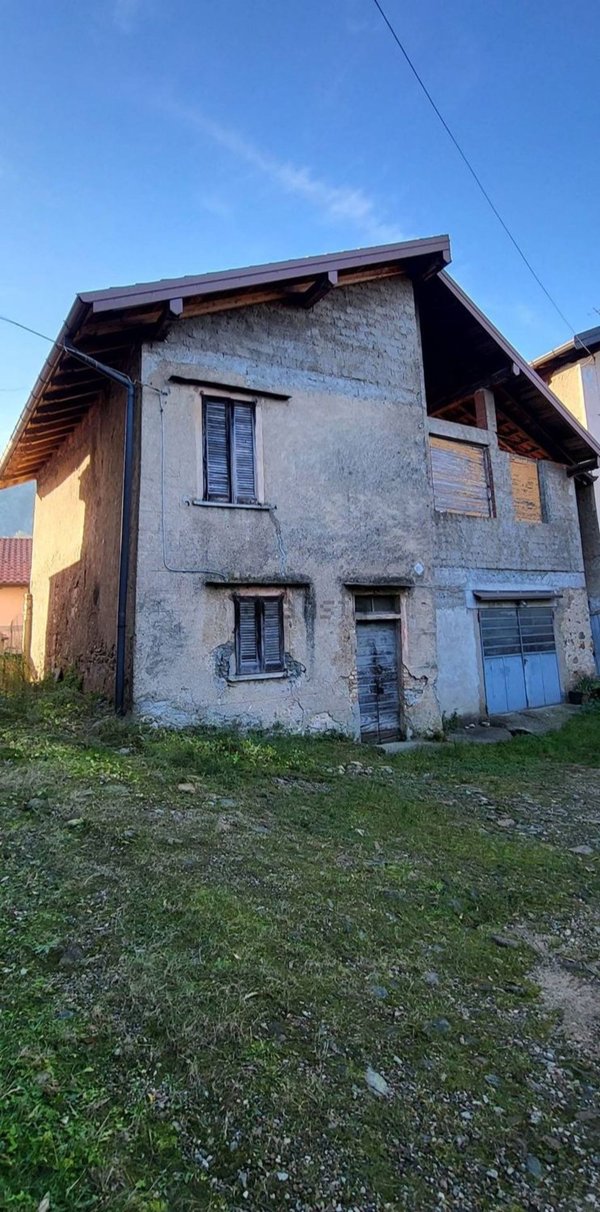 appartamento in vendita a Bisuschio