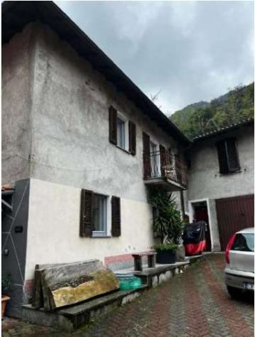 appartamento in vendita a Bisuschio