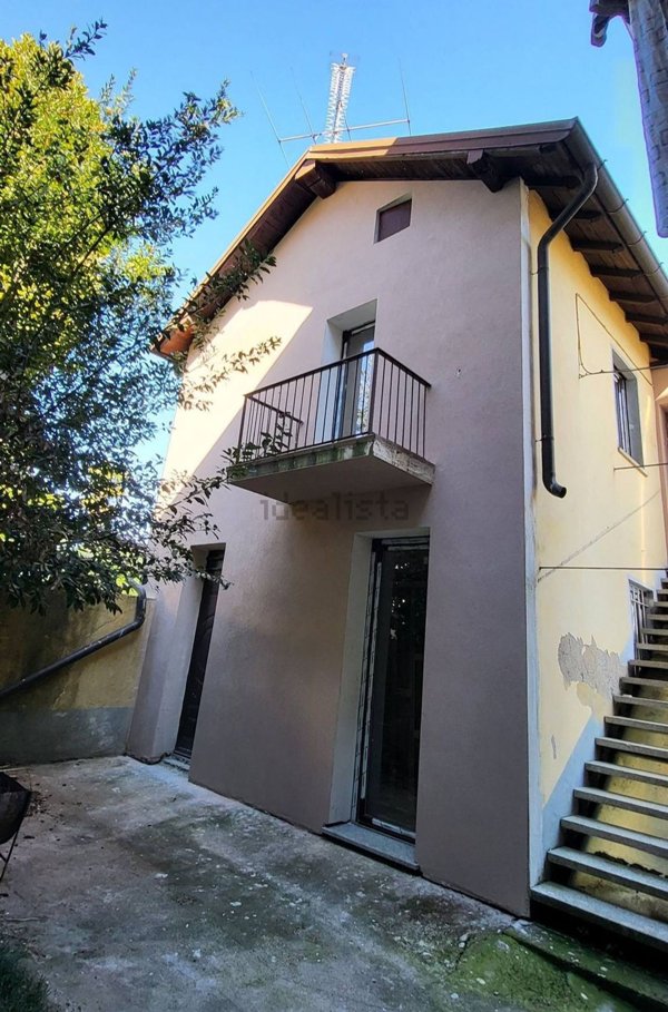 appartamento in vendita a Bisuschio