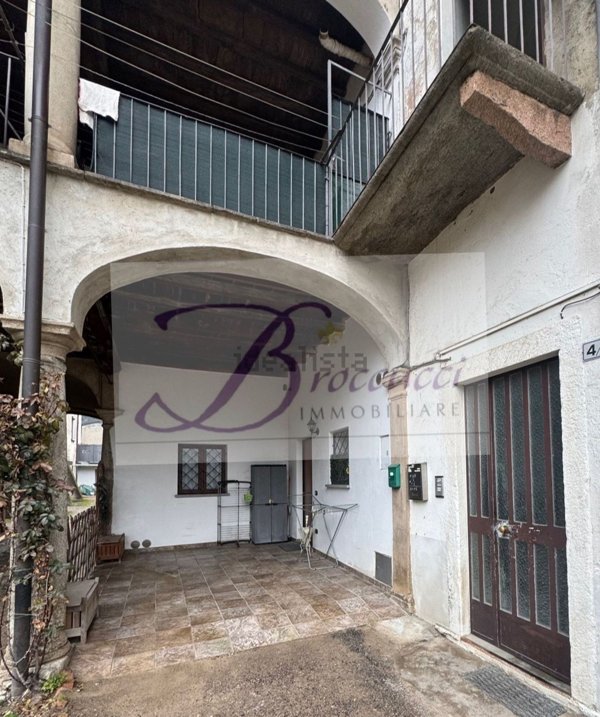 appartamento in vendita a Bisuschio