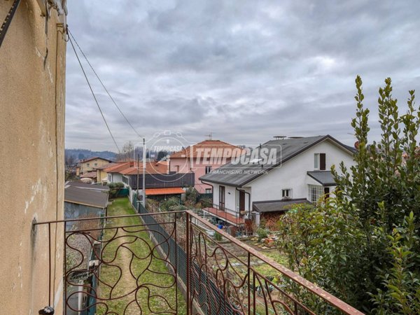 appartamento in vendita a Bisuschio