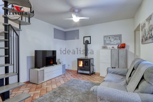 appartamento in vendita a Bisuschio