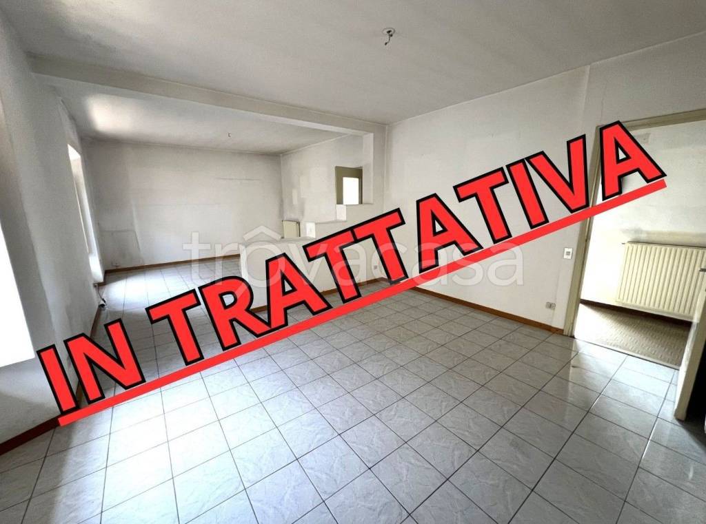 appartamento in vendita a Bisuschio