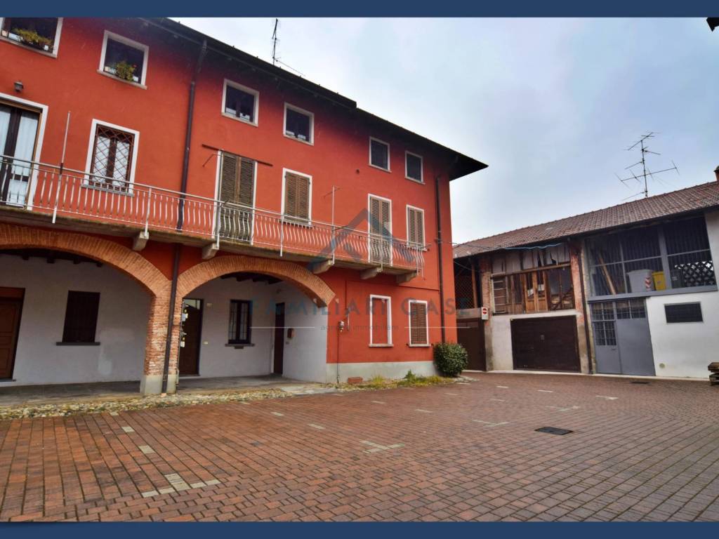 casa indipendente in vendita a Bodio Lomnago