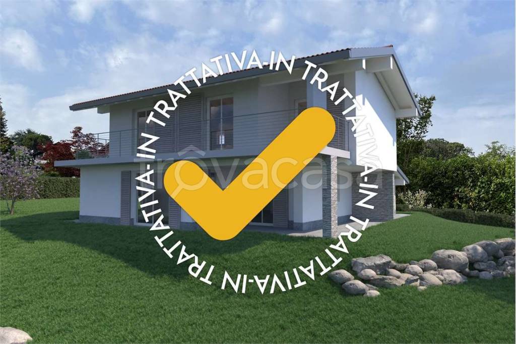 casa indipendente in vendita a Bodio Lomnago