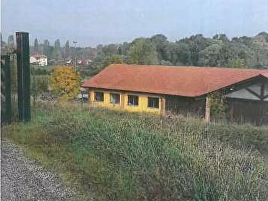 casa indipendente in vendita a Bodio Lomnago