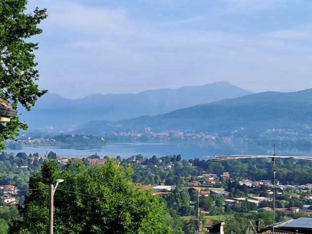 casa indipendente in vendita a Bodio Lomnago