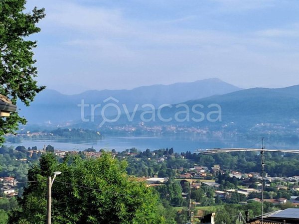 casa indipendente in vendita a Bodio Lomnago