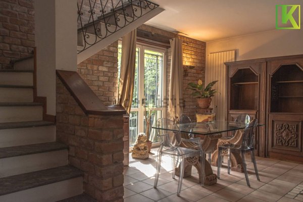 casa indipendente in vendita a Bodio Lomnago