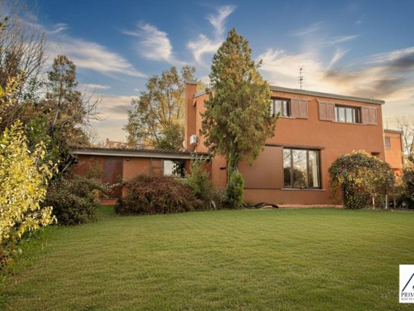 casa indipendente in vendita a Bodio Lomnago