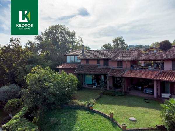 casa indipendente in vendita a Bodio Lomnago