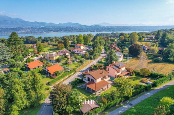 casa indipendente in vendita a Bodio Lomnago