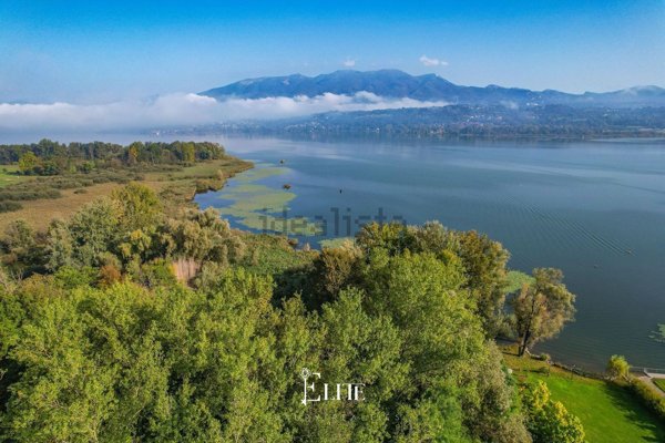 casa indipendente in vendita a Bodio Lomnago