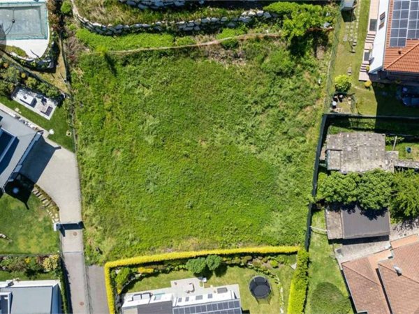 terreno edificabile in vendita a Bodio Lomnago