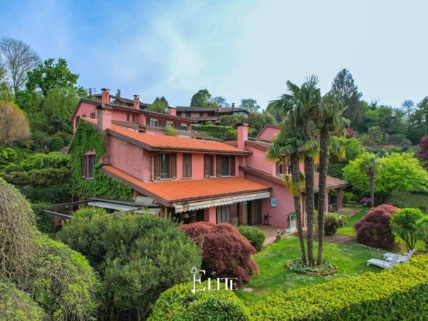 casa indipendente in vendita a Bodio Lomnago