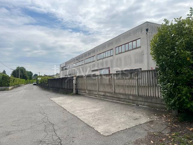 locale commerciale in vendita a Bodio Lomnago