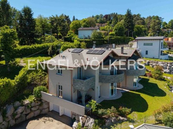 casa indipendente in vendita a Bodio Lomnago