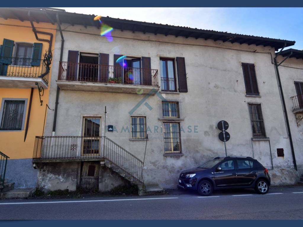 locale commerciale in vendita a Bodio Lomnago