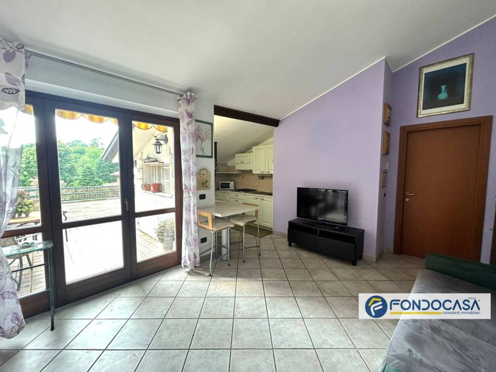 appartamento in vendita a Brebbia