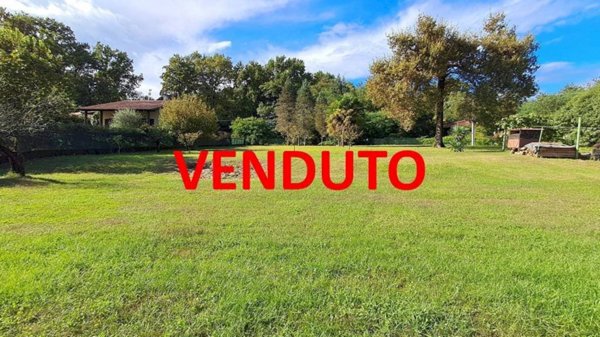 terreno edificabile in vendita a Brebbia