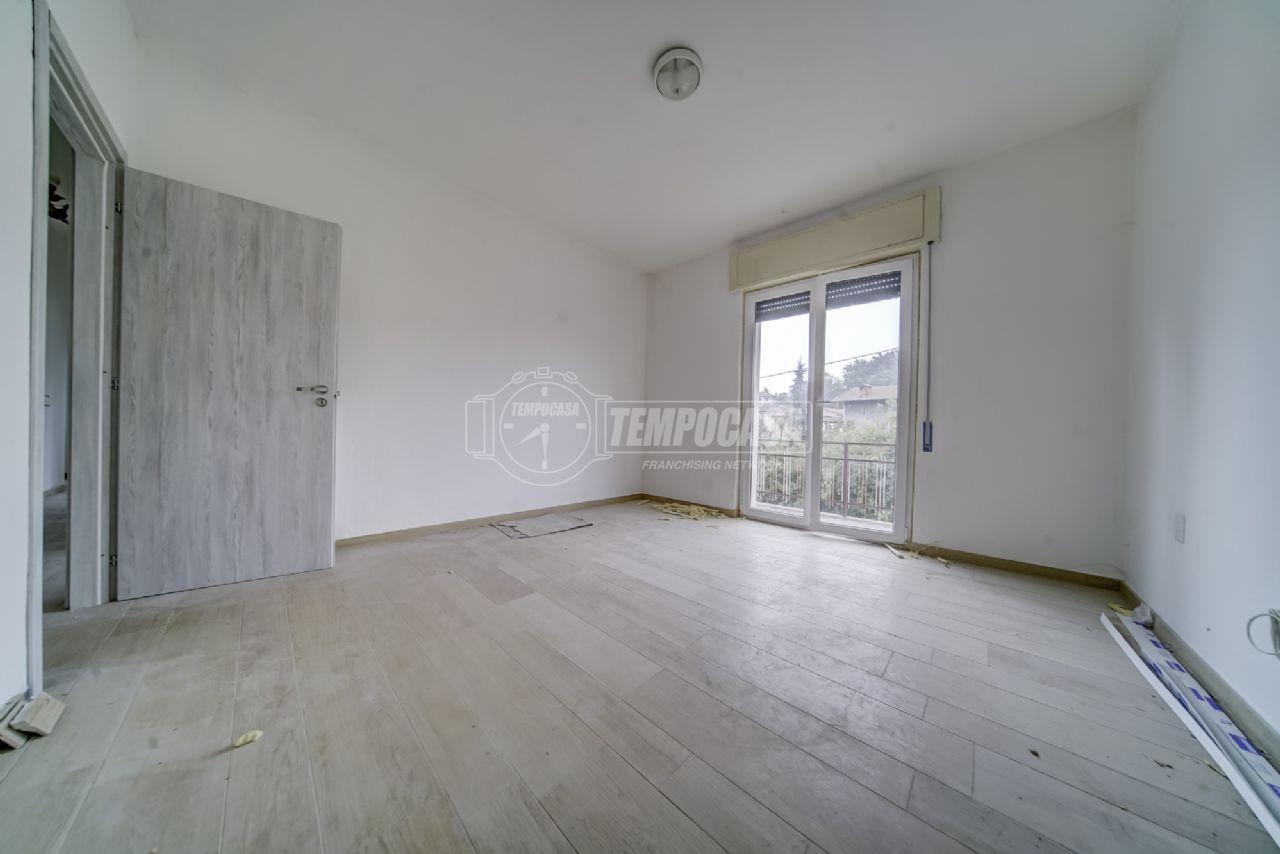 appartamento in vendita a Brebbia