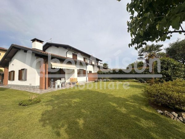 casa indipendente in vendita a Brebbia
