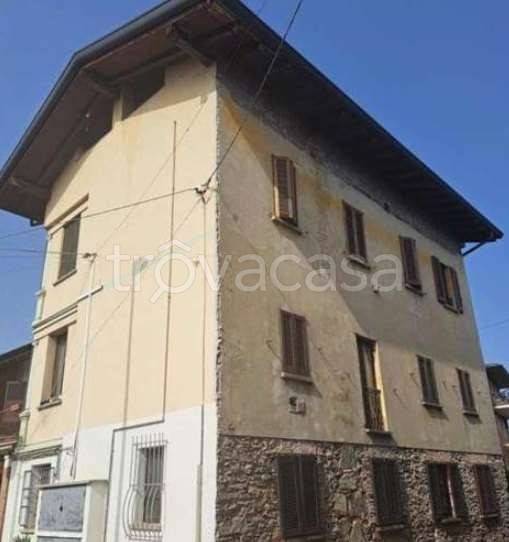 appartamento in vendita a Brebbia
