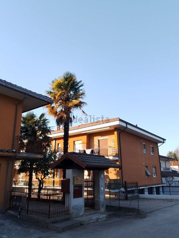appartamento in vendita a Brebbia