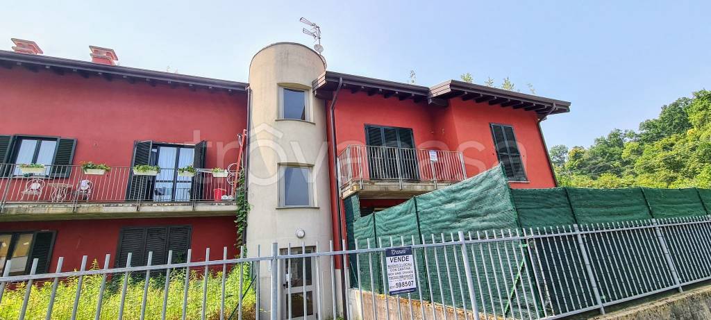 appartamento in vendita a Brebbia