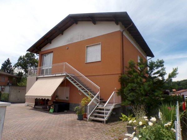 appartamento in vendita a Brebbia
