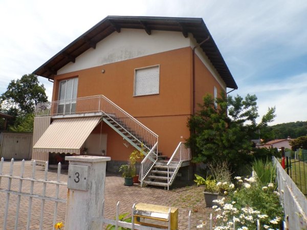 appartamento in vendita a Brebbia