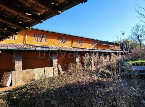 terreno edificabile in vendita a Brebbia