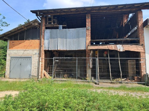 esavano in vendita a Brebbia