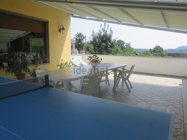 casa indipendente in vendita a Brebbia