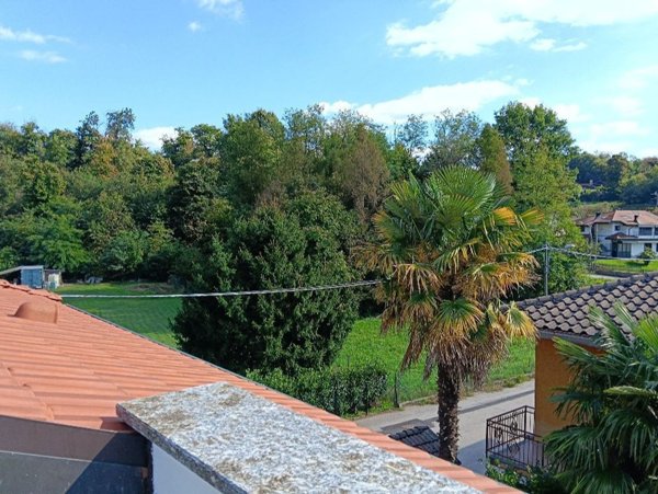 appartamento in vendita a Brebbia