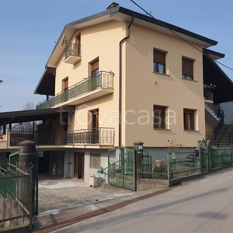 appartamento in vendita a Brebbia