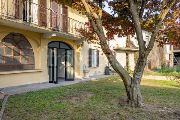 appartamento in vendita a Brebbia