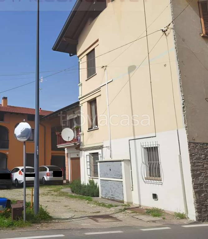 appartamento in vendita a Brebbia