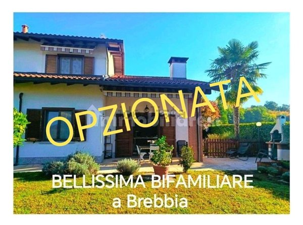 casa indipendente in vendita a Brebbia