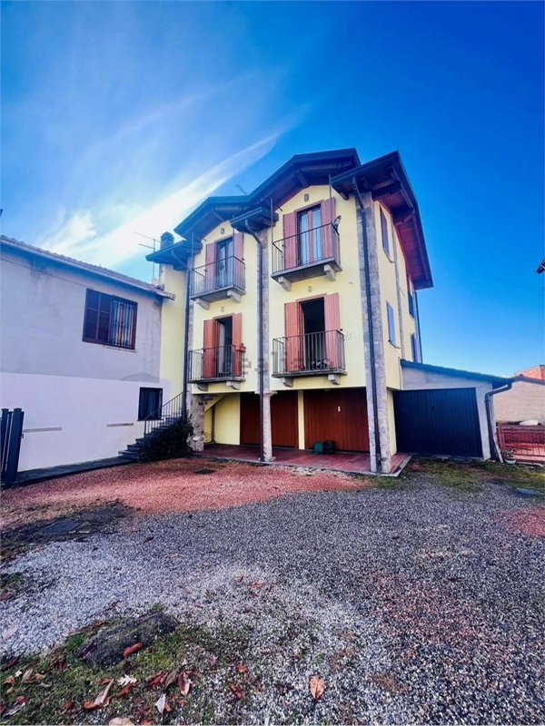 appartamento in vendita a Brebbia