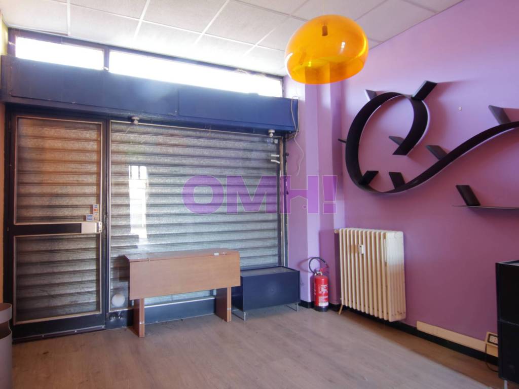 negozio in vendita a Brebbia