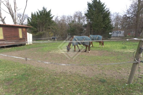 casa indipendente in vendita a Brebbia